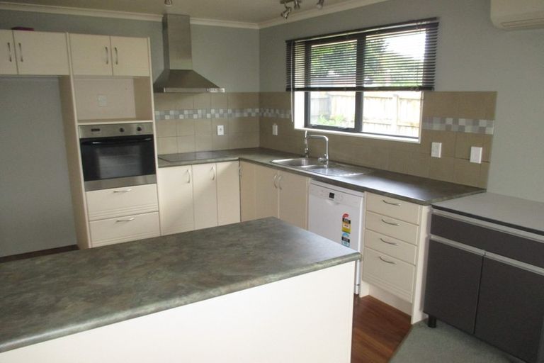 Photo of property in 96 Rototuna Road, Rototuna, Hamilton, 3210