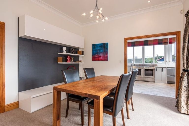 Photo of property in 5-7 Mahoe Street, Eastbourne, Lower Hutt, 5013