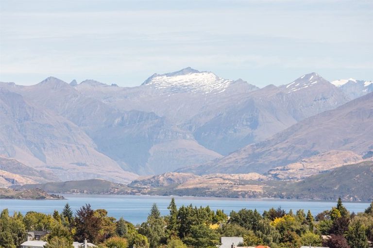 Photo of property in 63 Farrant Drive, Wanaka, 9305