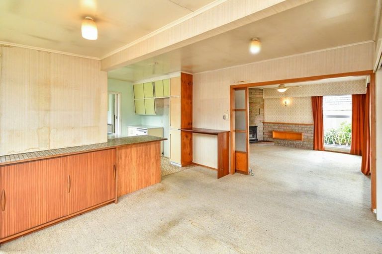 Photo of property in 30 Lynmore Drive, Hillpark, Auckland, 2102