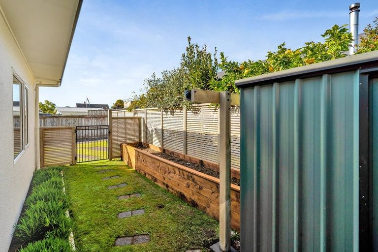 Photo of property in 26a Kaimata Street, Brooklands, New Plymouth, 4310