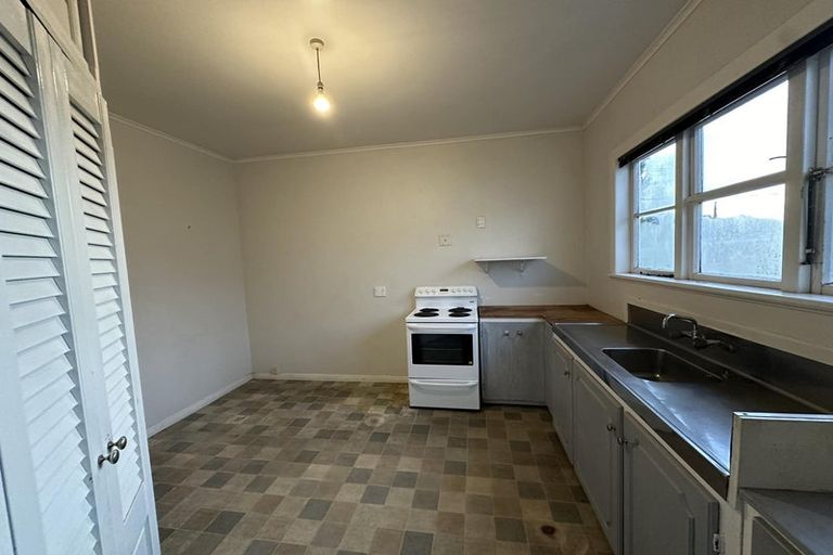 Photo of property in 8 Mcparland Street, Ebdentown, Upper Hutt, 5018