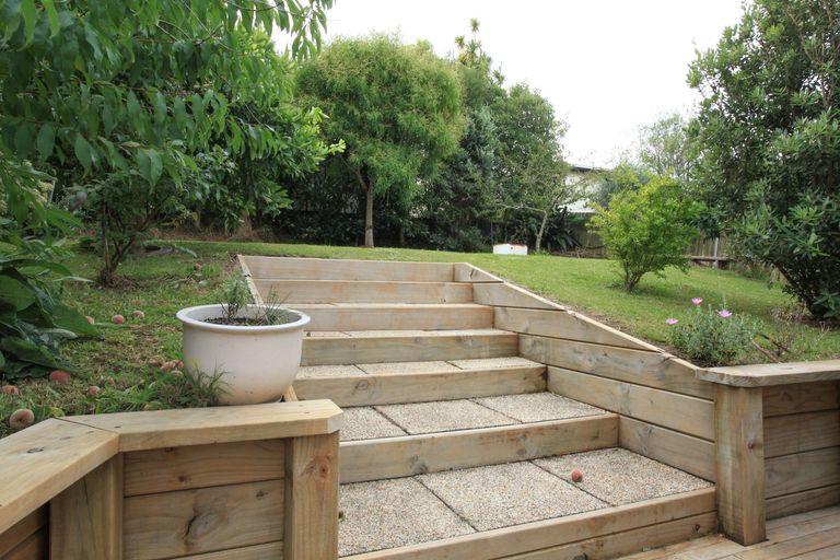 Photo of property in 5 Karioi Crescent, Raglan, 3225