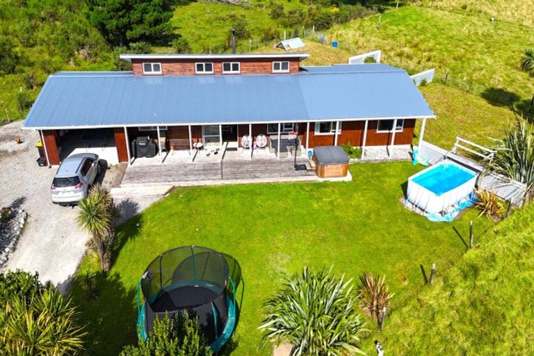 Photo of property in 12 Sunderland Street, Waimangaroa, Westport, 7891