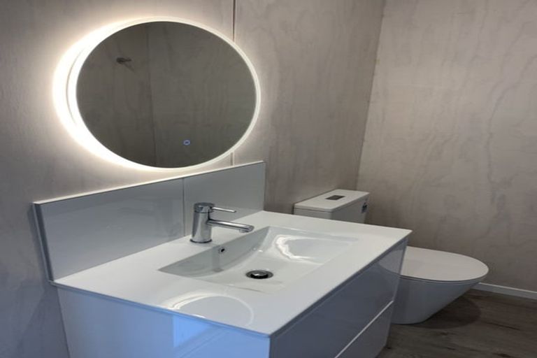 Photo of property in 16 Springtime Crescent, Stanmore Bay, Whangaparaoa, 0932