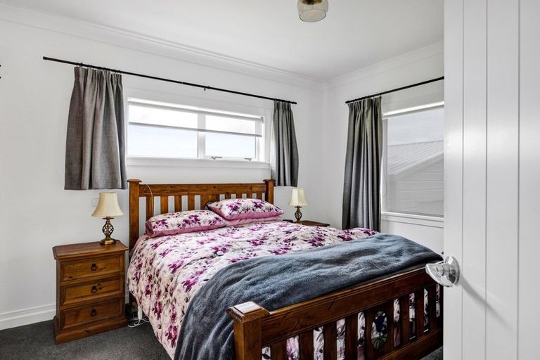 Photo of property in 297 Radnor Road, Midhirst, Stratford, 4394