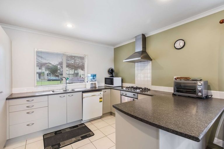 Photo of property in 15 Ritchie Crescent, Takanini, 2112