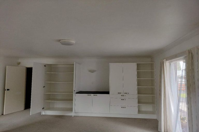 Photo of property in 16a Manse Road, Pahurehure, Papakura, 2113