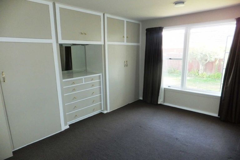 Photo of property in 2/2 Bowen Street, Upper Riccarton, Christchurch, 8041