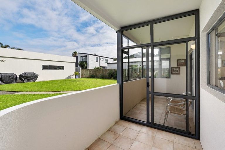 Photo of property in 11a Puriri Avenue, Orewa, 0931