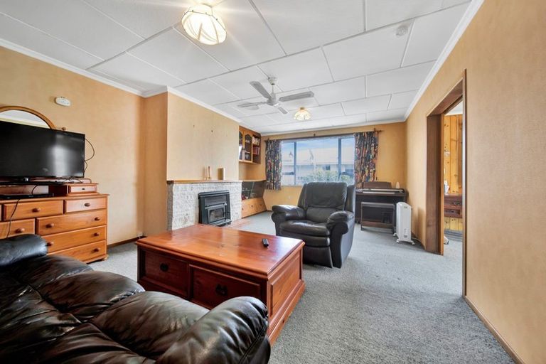 Photo of property in 23 Pacey Avenue, Hawera, 4610