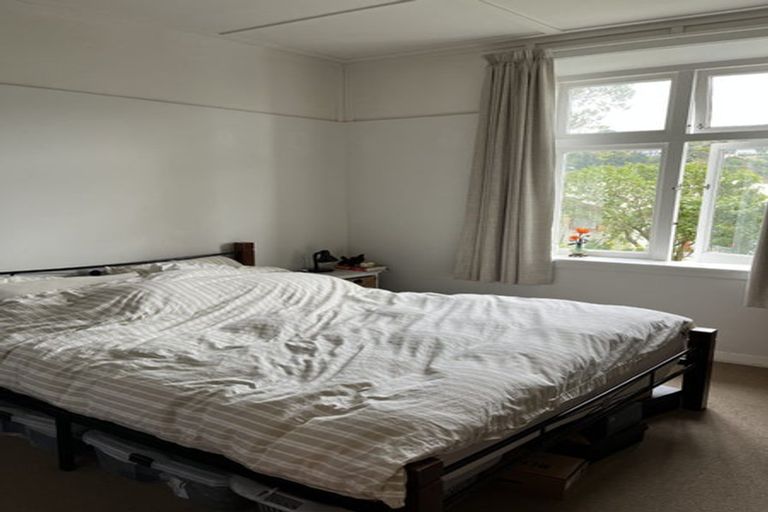 Photo of property in 2 Harland Street, Brooklyn, Wellington, 6021