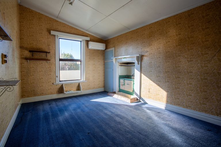 Photo of property in 35 Wyndham Street, Carterton, 5713