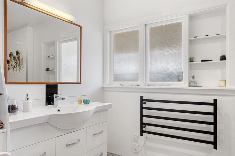 Photo of property in 32 Sloan Terrace, Cashmere, Christchurch, 8022