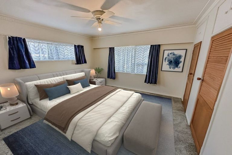 Photo of property in 4 Takapu Street, Henderson, Auckland, 0612