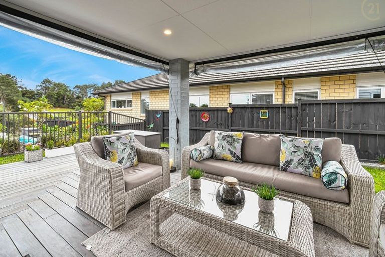 Photo of property in 3 Acqua Place, Karaka, Papakura, 2113