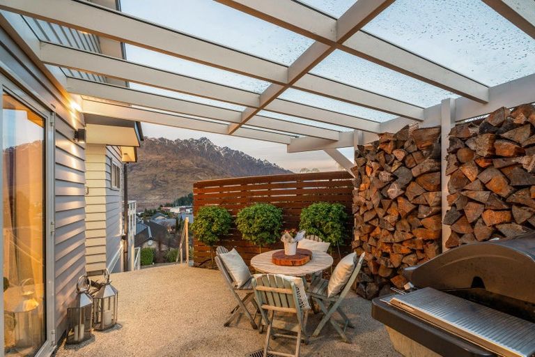 Photo of property in 3 Batsford Lane, Lower Shotover, Queenstown, 9371