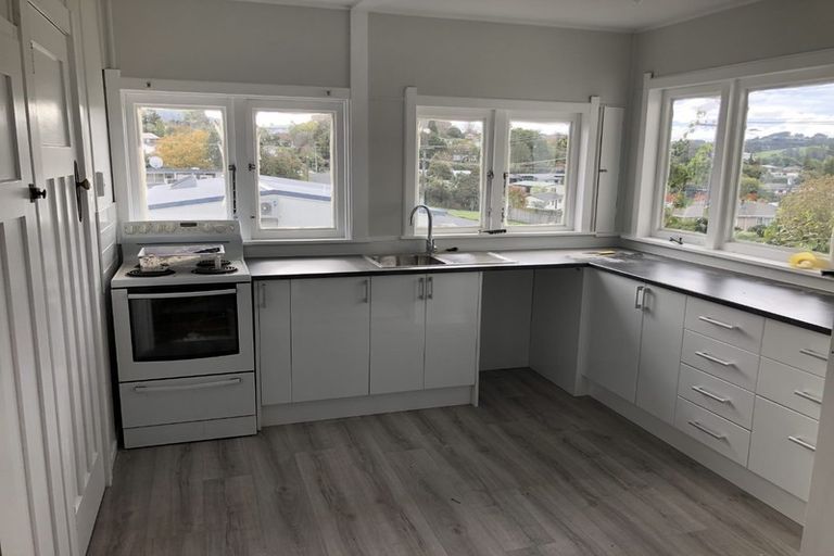 Photo of property in 16 Station Road, Te Kamo, Whangarei, 0112