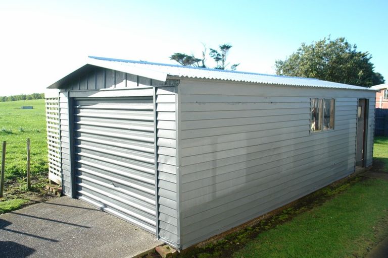 Photo of property in 33 Gloucester Street, Patea, 4520