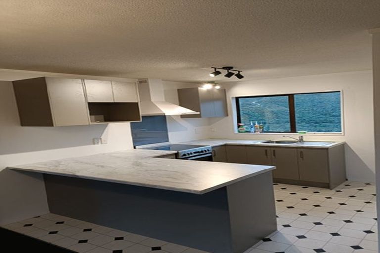 Photo of property in 67 Frobisher Street, Island Bay, Wellington, 6023