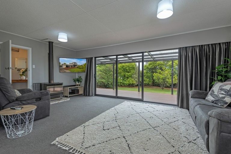Photo of property in 8 Cohen Place, Milson, Palmerston North, 4414