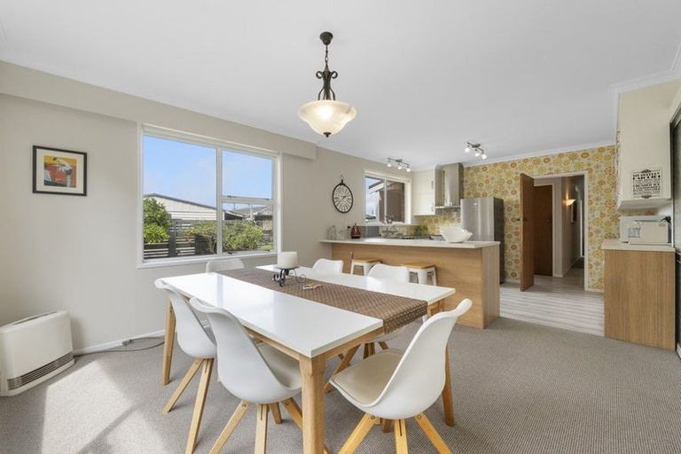 Photo of property in 3 Climie Crescent, Hawera, 4610