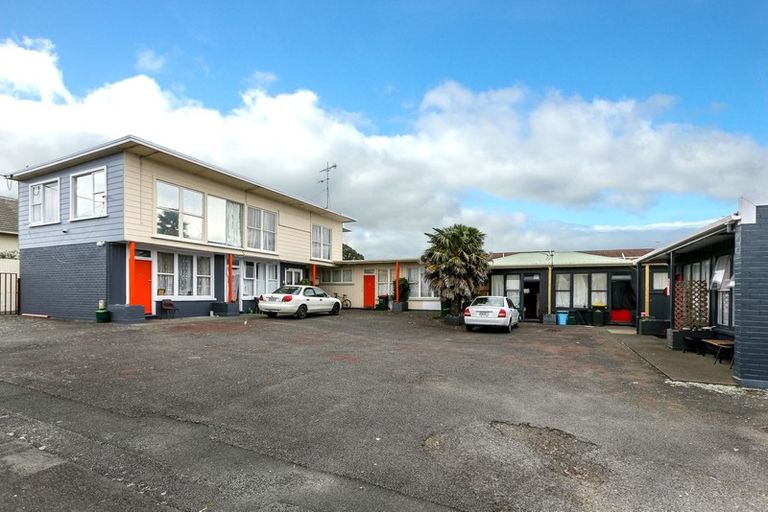 Photo of property in 22 Weymouth Street, New Plymouth, 4310