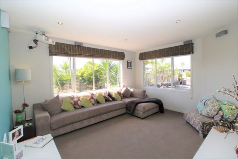 Photo of property in 128 Harbour Drive, Matarangi, Whitianga, 3592