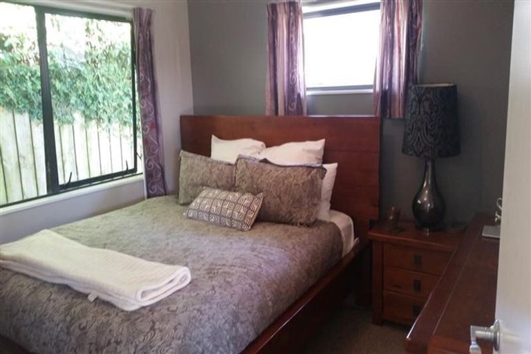 Photo of property in 4/253 Saint Aubyn Street, New Plymouth, 4310