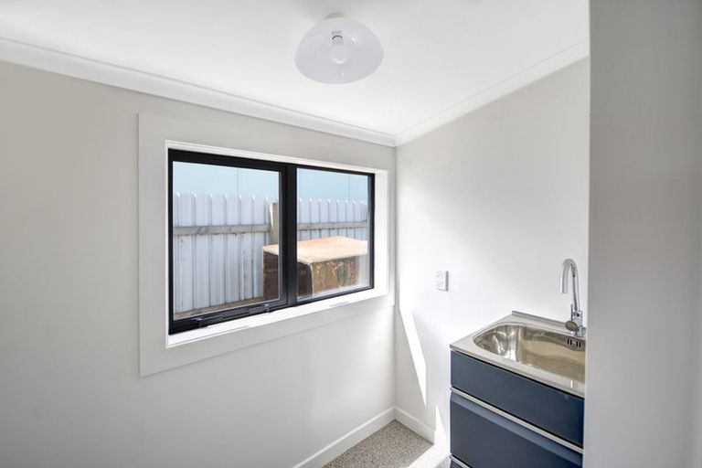 Photo of property in 4 Cross Street, Milton, 9220