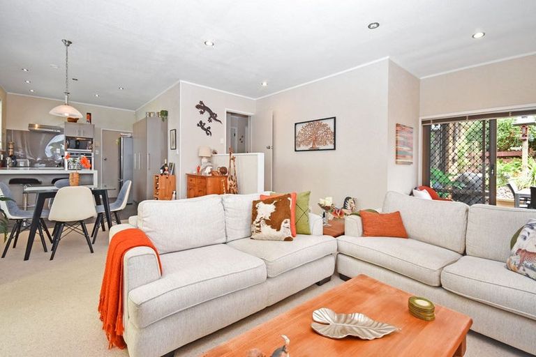 Photo of property in 30a Gills Avenue, Papakura, 2110