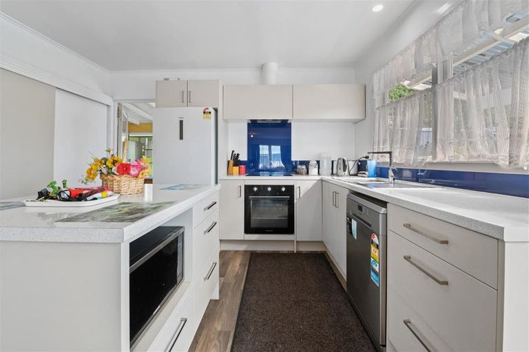 Photo of property in 25 Gordon Road, Western Heights, Rotorua, 3015