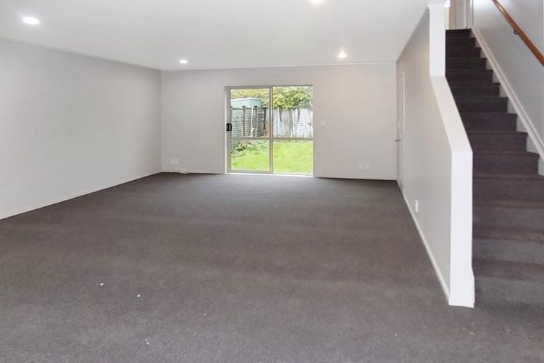 Photo of property in 13 Kora Avenue, Ranui, Auckland, 0612