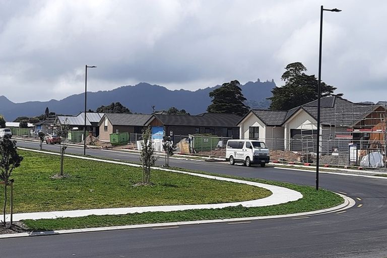 Photo of property in 91 Kaurinui Crescent, One Tree Point, 0118