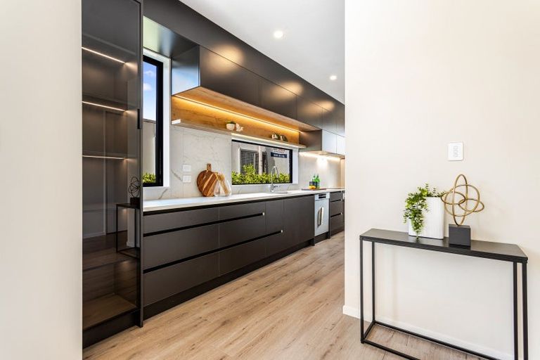 Photo of property in 2 Whakatere Lane, Hobsonville, Auckland, 0616