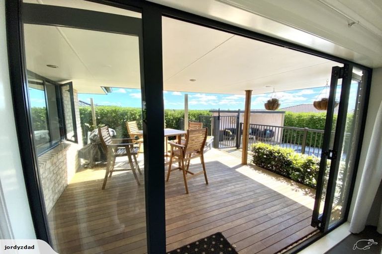 Photo of property in 16 Tokerau Crescent, Pukekohe, 2120