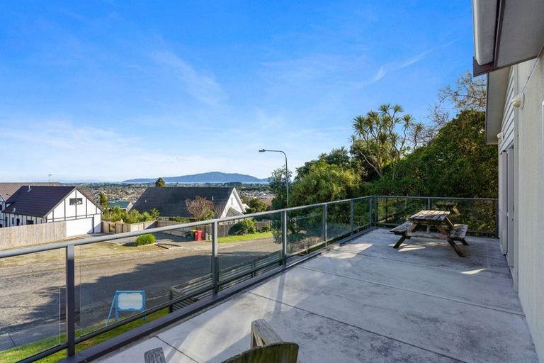 Photo of property in 5 Mohua Street, Waikanae, 5036