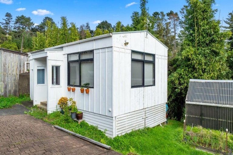 Photo of property in 408 Paremoremo Road, Paremoremo, Auckland, 0632