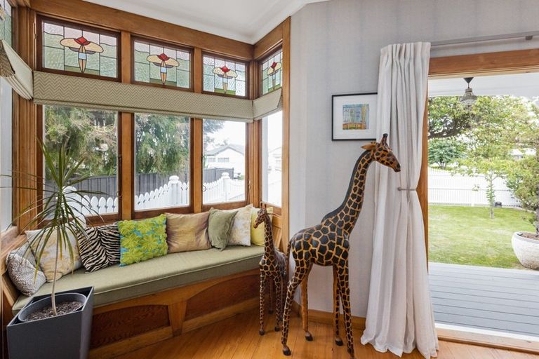 Photo of property in 146 Vigor Brown Street, Napier South, Napier, 4110