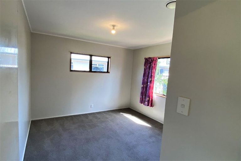 Photo of property in 20 Harbour Crest Drive, Waiuku, 2123