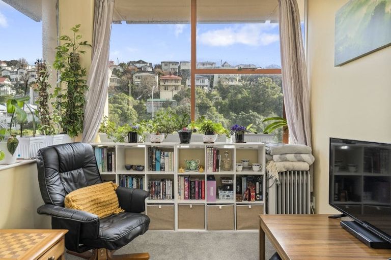 Photo of property in Terrace Tower Apartments, 5d/126 The Terrace, Wellington Central, Wellington, 6011