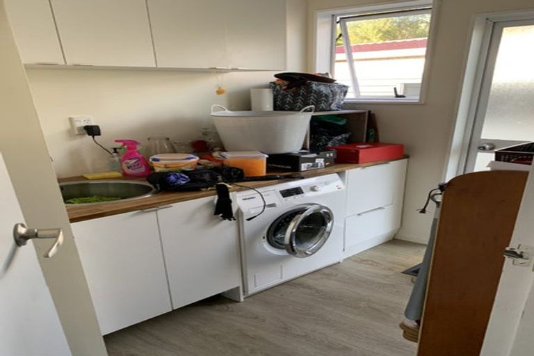 Photo of property in 25 Nassau Avenue, Grenada North, Wellington, 5028