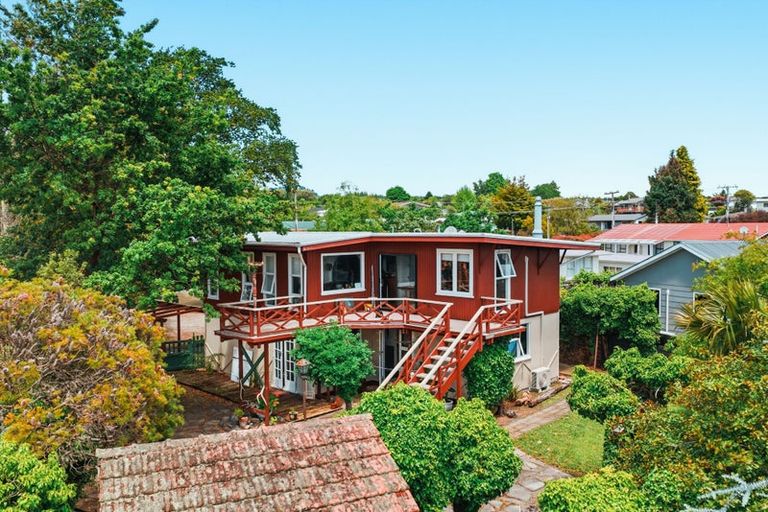 Photo of property in 11 Frederick Street, Two Mile Bay, Taupo, 3330