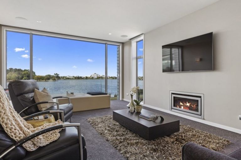 Photo of property in 73 Lake Domain Drive, Frankton, Hamilton, 3204