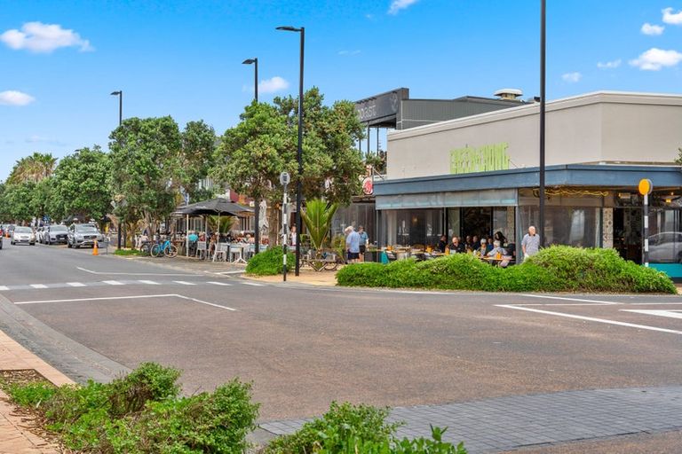 Photo of property in 28 Dan Tori Place, Orewa, 0931