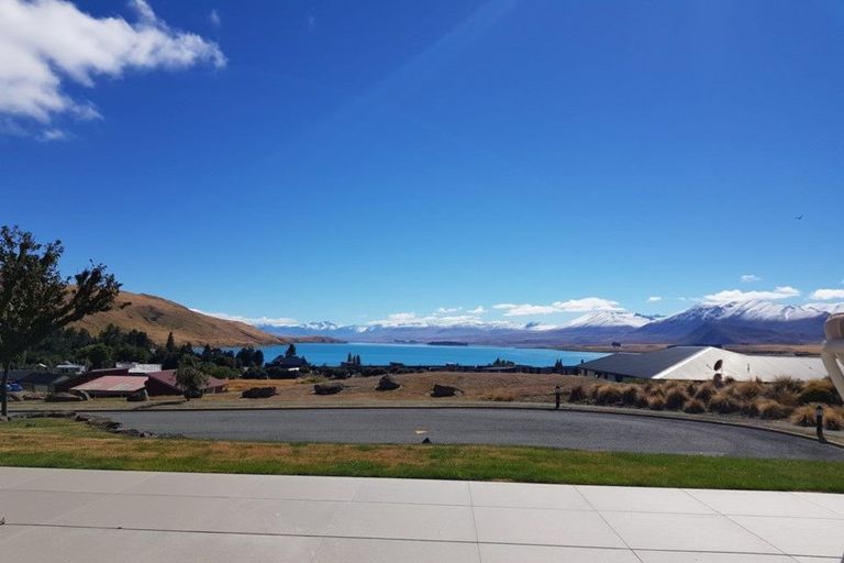 Photo of property in 2 Walter Black Place, Lake Tekapo, 7999