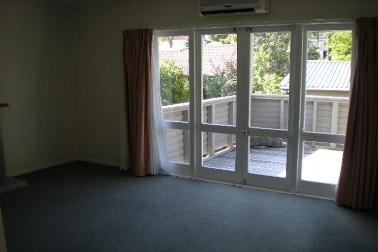 Photo of property in 10 Linwood Avenue, Forrest Hill, Auckland, 0620