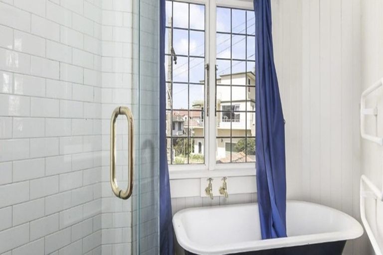 Photo of property in 15 Constitution Street, Dunedin Central, Dunedin, 9016