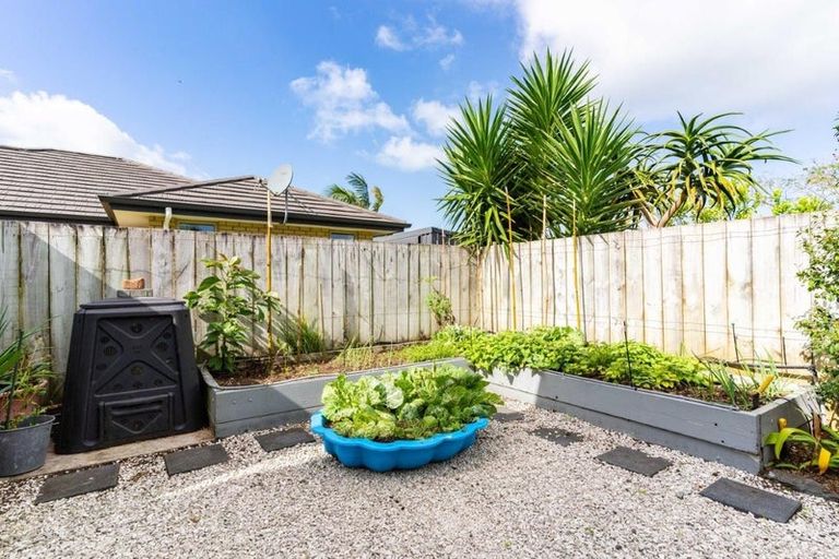 Photo of property in 377 One Tree Point Road, One Tree Point, 0118