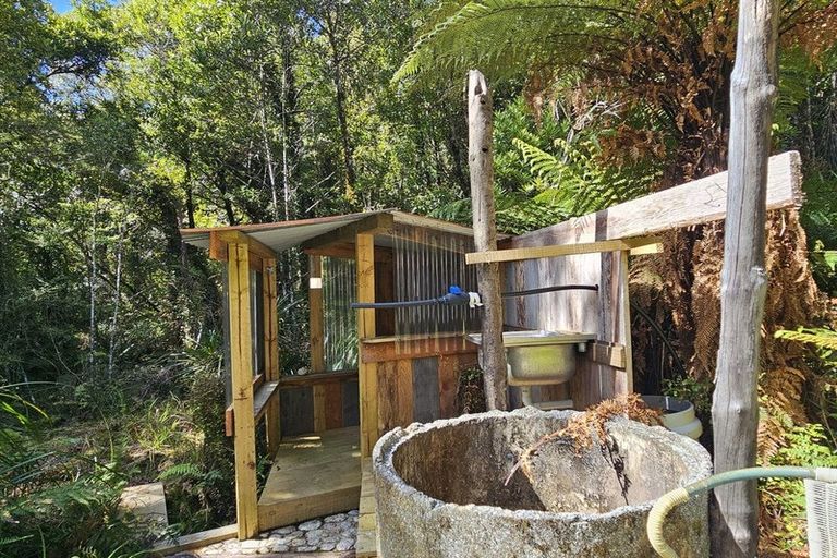 Photo of property in 215 Clifton Road, Kaiata, Greymouth, 7805